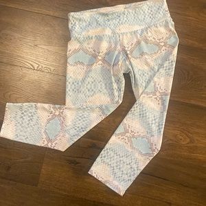 Onzie leggings size S/M